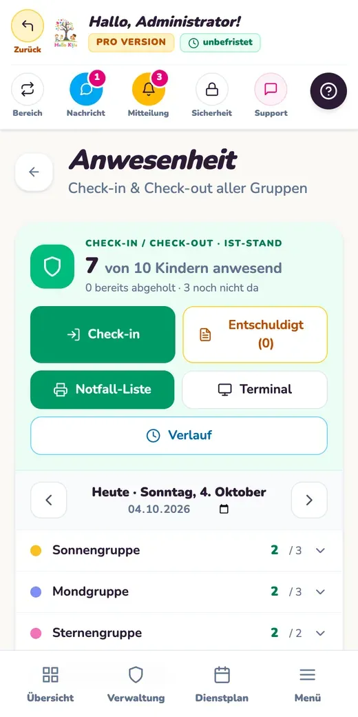 Originalausschnitt aus Hello Kita mit Testdaten: Anwesenheit mit 7 von 10 Kindern und Notfallliste.